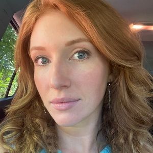 Meet your Posher, Alicia